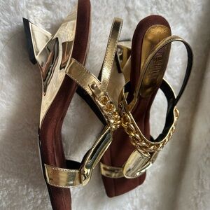 Elegant Gold Women's Heeled Sandals